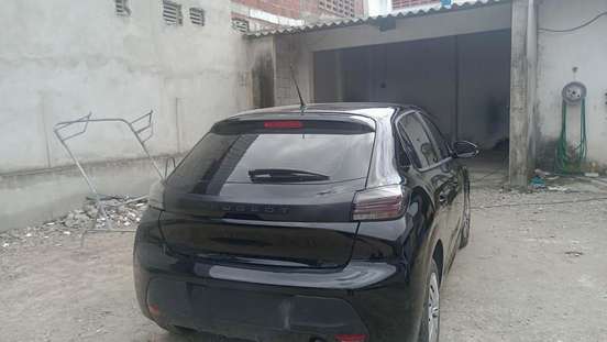 PEUGEOT-208-2025