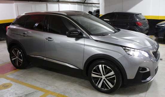 PEUGEOT-3008-2020