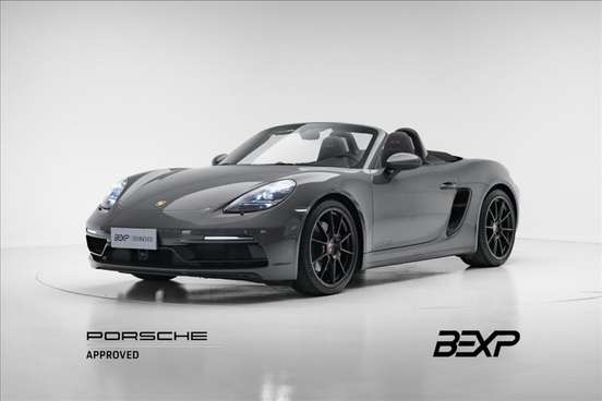 PORSCHE-718-2024