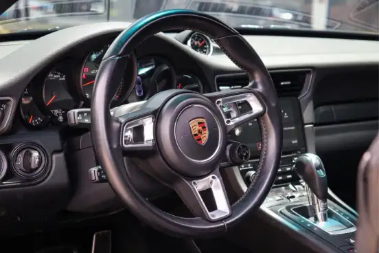 PORSCHE-911-2018