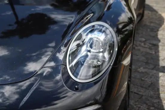 PORSCHE-911-2018