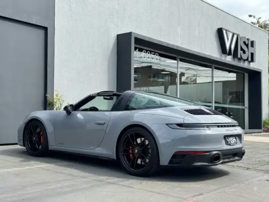 PORSCHE-911-2023