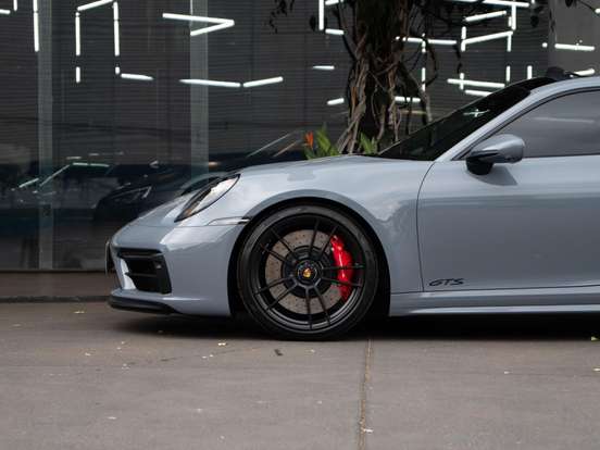 PORSCHE-911-2022