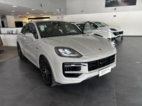 PORSCHE CAYENNE 3.0 V6 S E-HYBRID BLACK EDITION COUPÉ AWD TIPTRONIC S PORSCHE CAYENNE 3.0 V6 S E-HYBRID BLACK EDITION COUPÉ AWD TIPTRONIC S