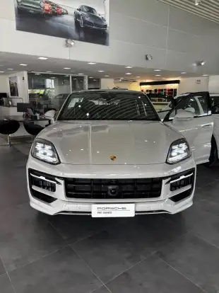 PORSCHE-CAYENNE-2025