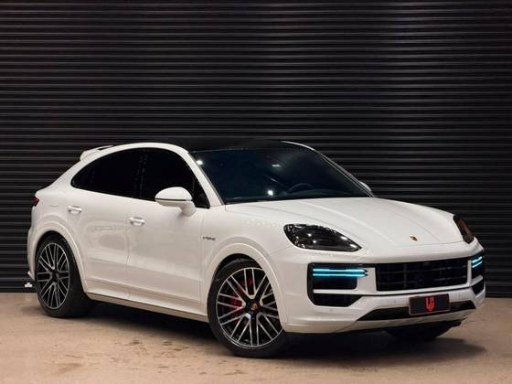 PORSCHE CAYENNE 4.0 V8 E-HYBRID TURBO COUPÉ AWD TIPTRONIC S