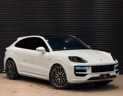 PORSCHE CAYENNE 4.0 V8 E-HYBRID TURBO COUPÉ AWD TIPTRONIC S PORSCHE CAYENNE 4.0 V8 E-HYBRID TURBO COUPÉ AWD TIPTRONIC S
