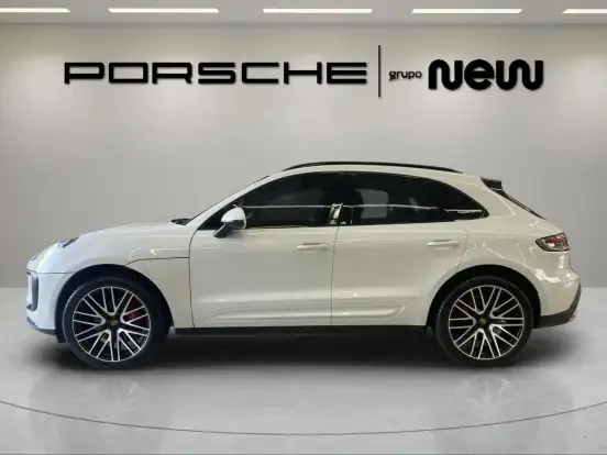 PORSCHE-MACAN-2022