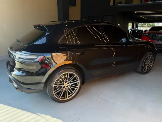 PORSCHE-MACAN-2022