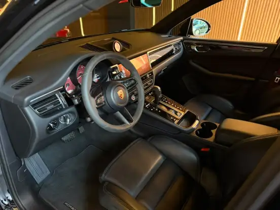 PORSCHE-MACAN-2022