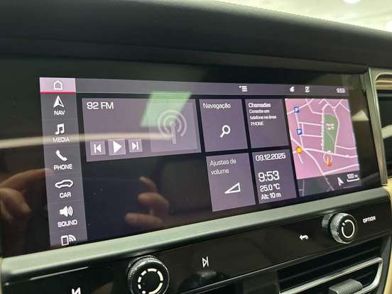PORSCHE-MACAN-2023