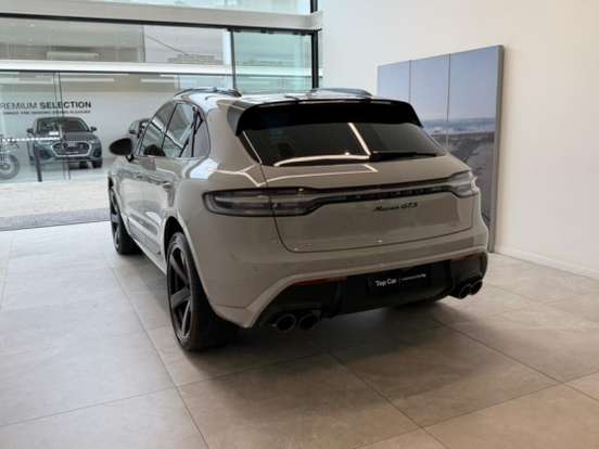 PORSCHE-MACAN-2023