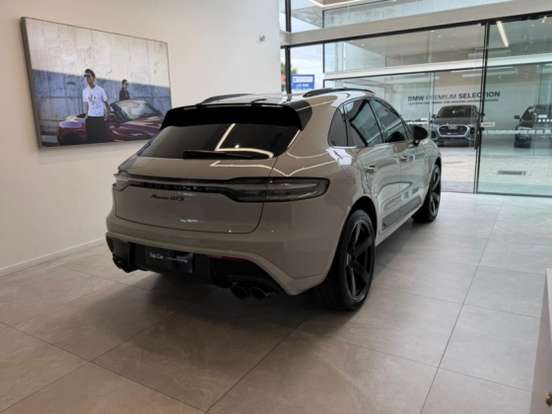 PORSCHE-MACAN-2023