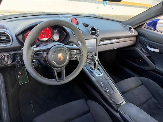 PORSCHE-718-2023