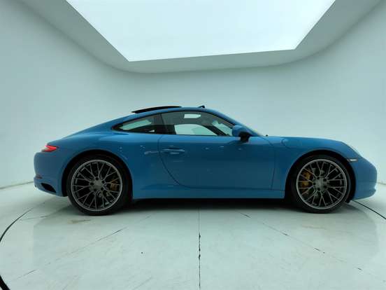 PORSCHE-911-2016