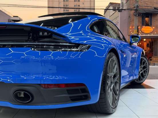 PORSCHE-911-2023