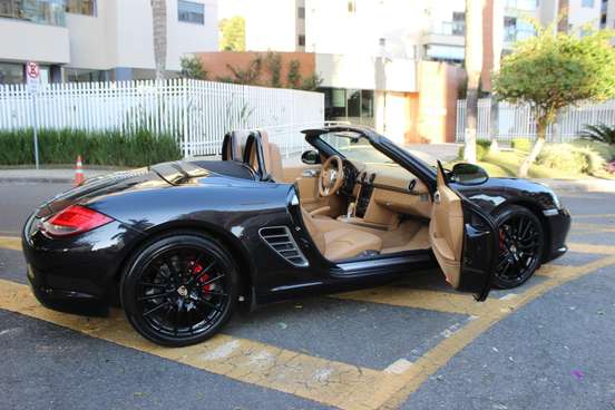 PORSCHE-BOXSTER-2011