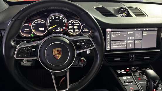 PORSCHE-CAYENNE-2020
