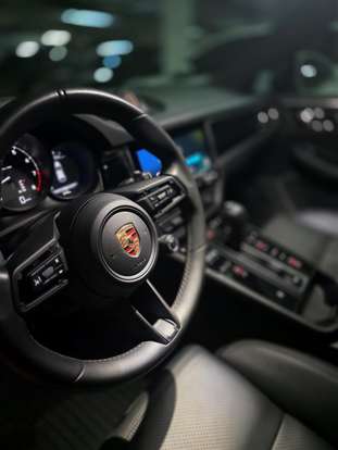 PORSCHE-MACAN-2023