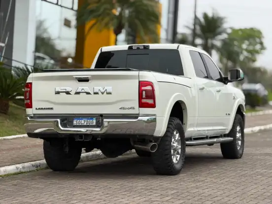 RAM-3500-6.7 I6 TURBO DIESEL LARAMIE CD 4X4 AUTOMÁTICO RAM-3500-2022