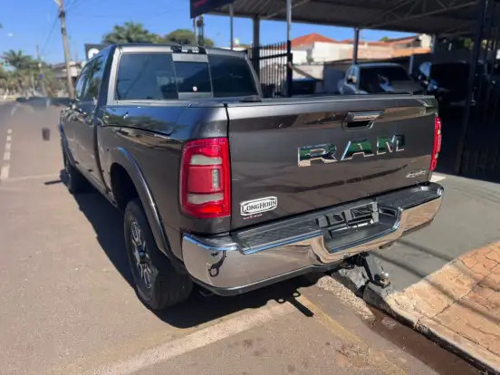 RAM-3500-6.7 I6 TURBO DIESEL LIMITED LONGHORN CD 4X4 AUTOMÁTICO RAM-3500-2022