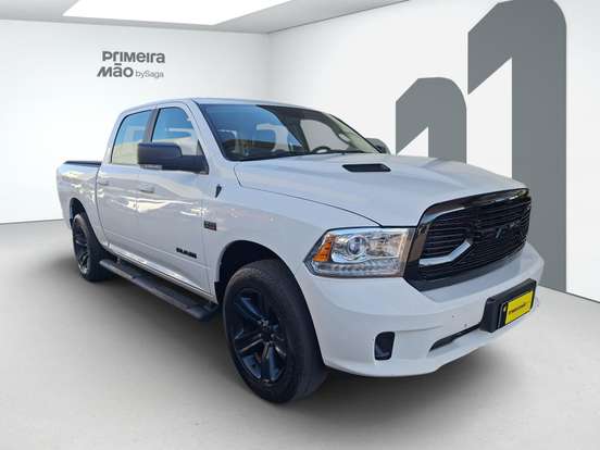 RAM-CLASSIC-5.7 V8 GASOLINA LARAMIE CD 4X4 AUTOMÁTICO RAM-CLASSIC-2022
