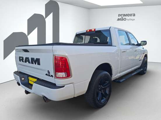 RAM-CLASSIC-5.7 V8 GASOLINA LARAMIE CD 4X4 AUTOMÁTICO RAM-CLASSIC-2022