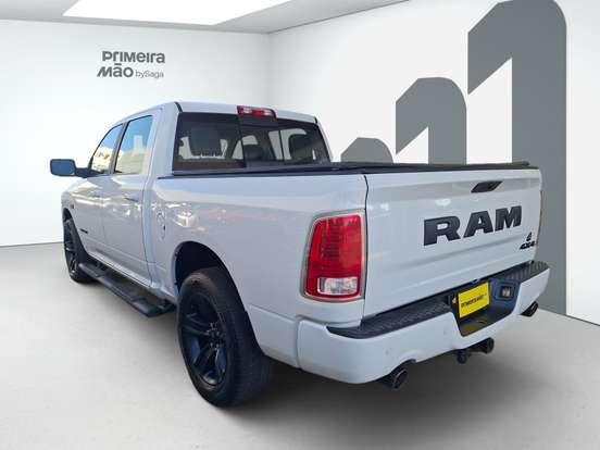 RAM-CLASSIC-5.7 V8 GASOLINA LARAMIE CD 4X4 AUTOMÁTICO RAM-CLASSIC-2022