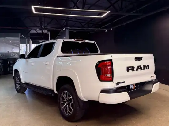 RAM-DAKOTA-2.2 TURBO DIESEL LARAMIE 4X4 AUTOMÁTICO RAM-DAKOTA-2026