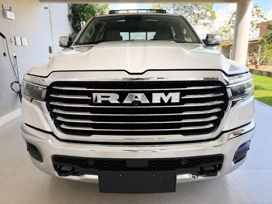 RAM-1500-3.0 HURRICANE 6 BITURBO GASOLINA LARAMIE CD 4X4 AUTOMÁTICO RAM-1500-2024