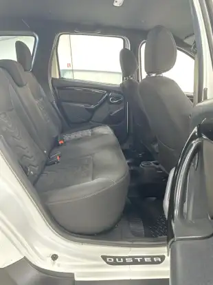 RENAULT-DUSTER-2019