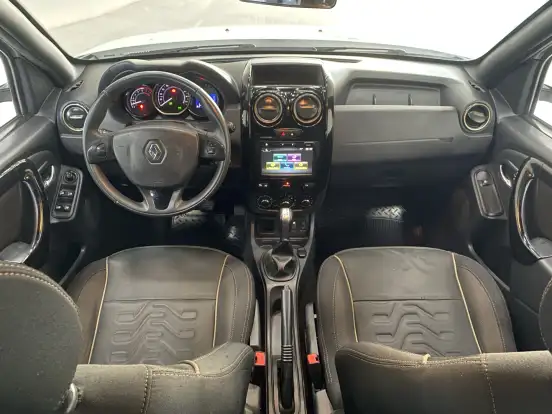 RENAULT-DUSTER-2019