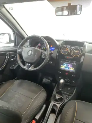 RENAULT-DUSTER-2019