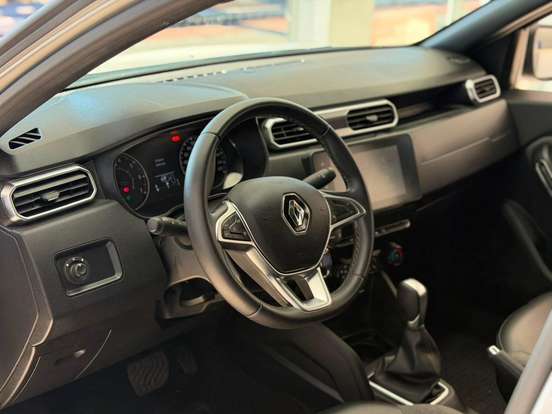 RENAULT-DUSTER-2022