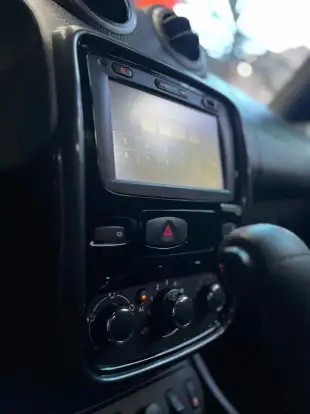 RENAULT-DUSTER-2013
