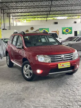 RENAULT DUSTER 2.0 DYNAMIQUE 4X2 16V FLEX 4P AUTOMÁTICO