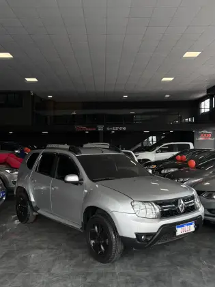 RENAULT DUSTER 2.0 DYNAMIQUE 4X4 16V FLEX 4P MANUAL RENAULT DUSTER 2.0 DYNAMIQUE 4X4 16V FLEX 4P MANUAL