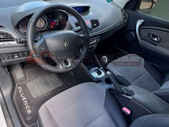 RENAULT-FLUENCE-2.0 DYNAMIQUE 16V FLEX 4P AUTOMÁTICO RENAULT-FLUENCE-2016