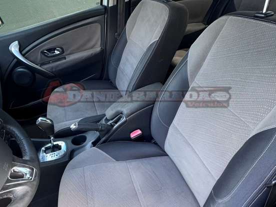 RENAULT-FLUENCE-2.0 DYNAMIQUE 16V FLEX 4P AUTOMÁTICO RENAULT-FLUENCE-2016