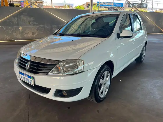 RENAULT LOGAN 1.6 EXPRESSION 16V FLEX 4P AUTOMÁTICO RENAULT LOGAN 1.6 EXPRESSION 16V FLEX 4P AUTOMÁTICO