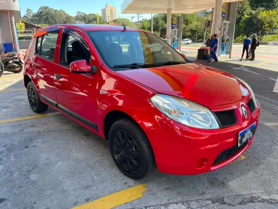 RENAULT SANDERO 1.0 EXPRESSION 16V FLEX 4P MANUAL RENAULT SANDERO 1.0 EXPRESSION 16V FLEX 4P MANUAL