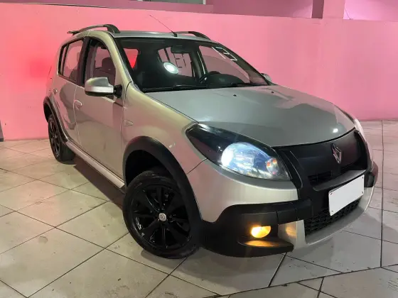 RENAULT SANDERO 1.6 STEPWAY 8V FLEX 4P MANUAL RENAULT SANDERO 1.6 STEPWAY 8V FLEX 4P MANUAL