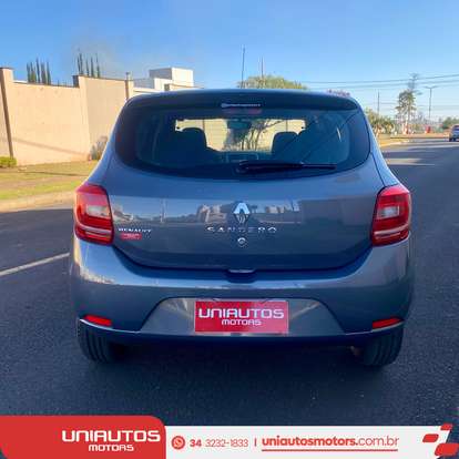 RENAULT-SANDERO-2017