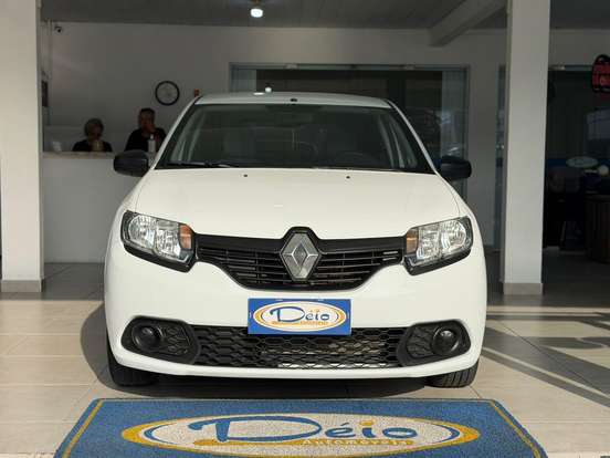 RENAULT-SANDERO-2017