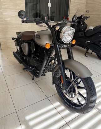 ROYAL ENFIELD-CLASSIC 350-2024