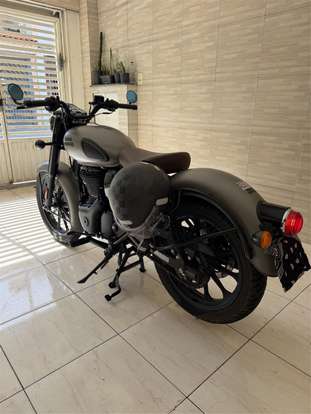 ROYAL ENFIELD-CLASSIC 350-2024