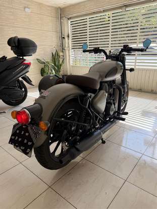 ROYAL ENFIELD-CLASSIC 350-2024