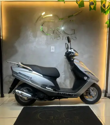 SUZUKI BURGMAN 125 AUTOMATIC SUZUKI BURGMAN 125 AUTOMATIC