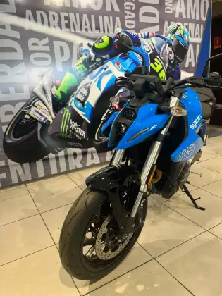 SUZUKI GSX-8S SUZUKI GSX-8S