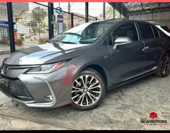 TOYOTA COROLLA 1.8 VVT-I HYBRID FLEX ALTIS PREMIUM CVT TOYOTA COROLLA 1.8 VVT-I HYBRID FLEX ALTIS PREMIUM CVT